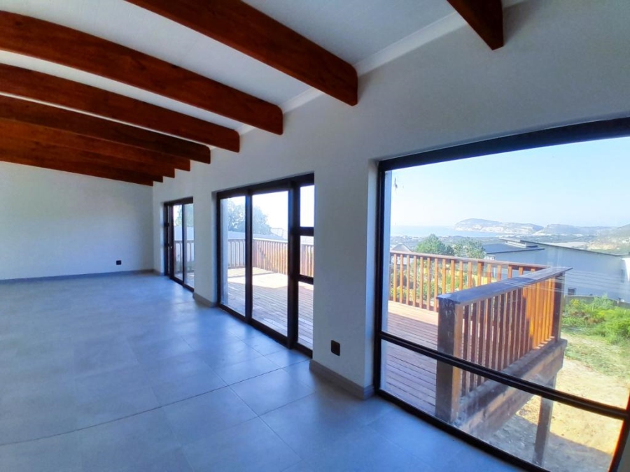 4 Bedroom Property for Sale in Whale Rock Western Cape